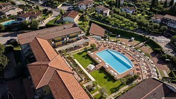 Le Terrazze Sul Lago Residence & Hotel