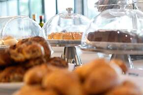 Le Terrazze Sul Lago Residence & Hotel