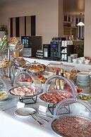 Le Terrazze Sul Lago Residence & Hotel