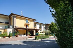 Le Terrazze Sul Lago Residence & Hotel