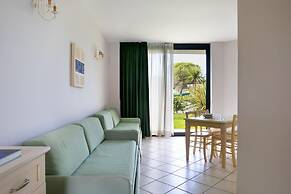 Le Terrazze Sul Lago Residence & Hotel