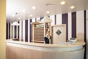 Le Terrazze Sul Lago Residence & Hotel