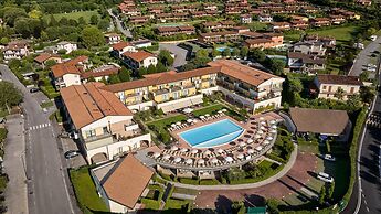 Le Terrazze Sul Lago Residence & Hotel