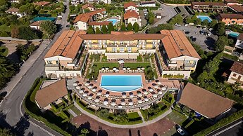 Le Terrazze Sul Lago Residence & Hotel