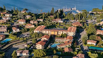 Le Terrazze Sul Lago Residence & Hotel