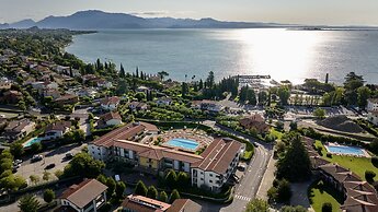 Le Terrazze Sul Lago Residence & Hotel