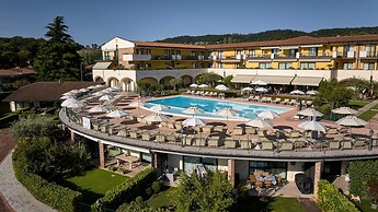 Le Terrazze Sul Lago Residence & Hotel