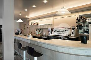 Le Terrazze Sul Lago Residence & Hotel