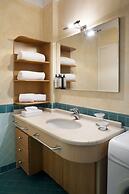Le Terrazze Sul Lago Residence & Hotel