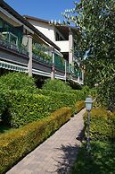 Le Terrazze Sul Lago Residence & Hotel
