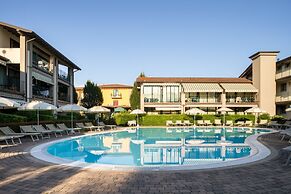 Le Terrazze Sul Lago Residence & Hotel