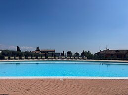 Le Terrazze Sul Lago Residence & Hotel