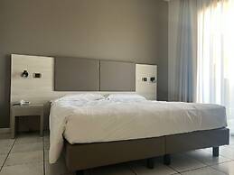 Le Terrazze Sul Lago Residence & Hotel
