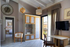 Le Terrazze Sul Lago Residence & Hotel