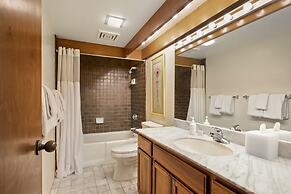 Polo Beach - CoralTree Residence Collection