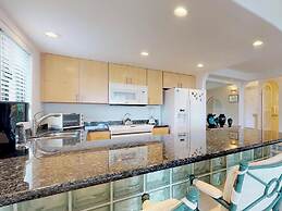 Polo Beach - CoralTree Residence Collection