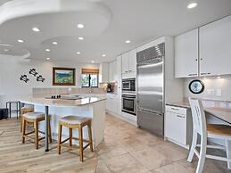 Polo Beach - CoralTree Residence Collection
