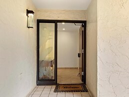 Polo Beach - CoralTree Residence Collection