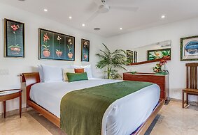 Polo Beach - CoralTree Residence Collection