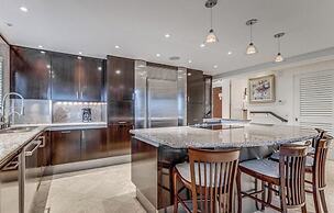 Polo Beach - CoralTree Residence Collection