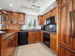 Polo Beach - CoralTree Residence Collection