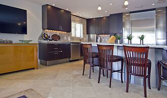 Polo Beach - CoralTree Residence Collection