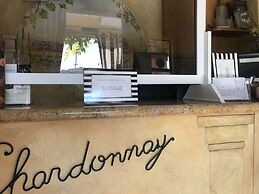 Chardonnay Lodge