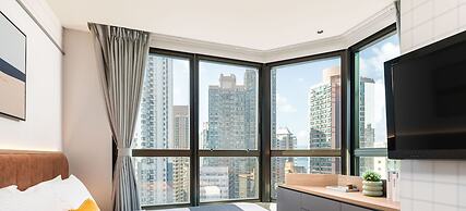 Dash Living On Hollywood