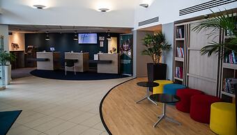 Holiday Inn Express London Stansted Airport by IHG