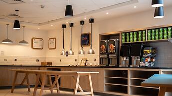 Holiday Inn Express London Stansted Airport by IHG