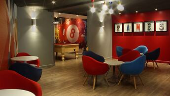 Holiday Inn Express London Stansted Airport by IHG