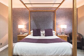 The Everglades Park Hotel