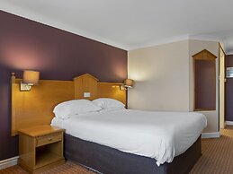 The Everglades Park Hotel