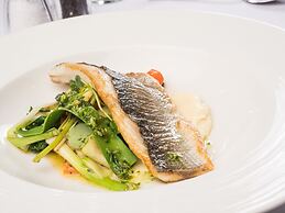 The Everglades Park Hotel