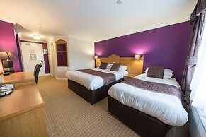 The Everglades Park Hotel