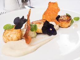 The Everglades Park Hotel