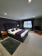 The Everglades Park Hotel