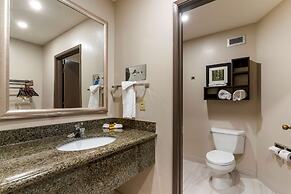 Best Western Plus Forest Park Inn