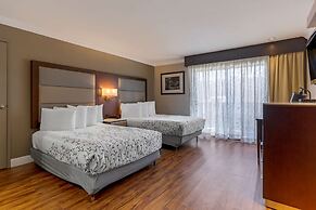 Best Western Plus Forest Park Inn