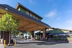 Best Western Plus Forest Park Inn