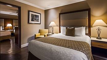 Best Western Plus Forest Park Inn