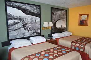 Super 8 by Wyndham St. George UT