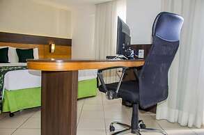 Quality Hotel And Suites Natal