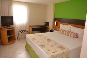Quality Hotel And Suites Natal