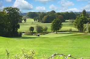 London Beach Country Hotel