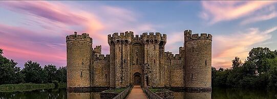 London Beach Country Hotel