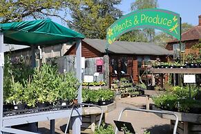 London Beach Country Hotel