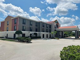 Holiday Inn Express & Suites Sebring by IHG