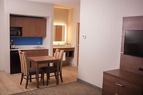 Holiday Inn Express Hotel & Suites by IHG