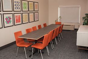 Holiday Inn Express Hotel & Suites by IHG